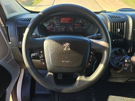 Peugeot Boxer 435 2.2 BlueHDi L4H3 - 165 Pk - Euro 6 - ParkeerCamera - Airco - Cruise Control ActivLease financial lease