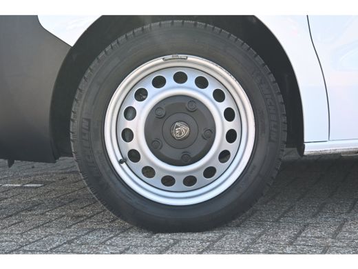 Peugeot Expert 2.0D L3 145PK Automaat | Betimmering | Stuur/Stoelverwarming | Achteruitrijcamera | Navigatie | A... ActivLease financial lease