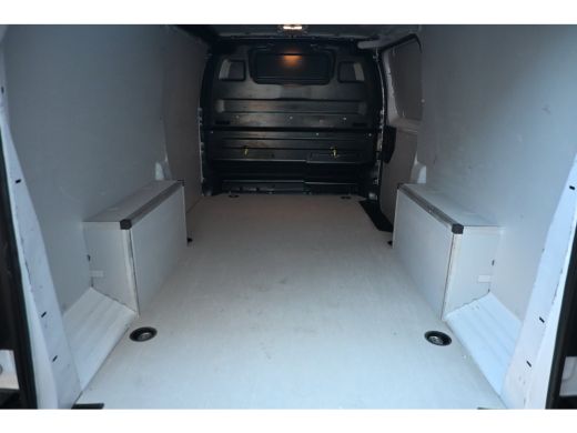 Peugeot Expert 2.0D L3 145PK Automaat | Betimmering | Stuur/Stoelverwarming | Achteruitrijcamera | Navigatie | A... ActivLease financial lease