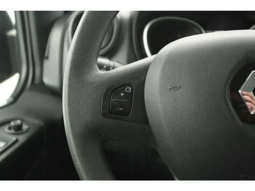 Renault Trafic 2.0 dCi L1H1 | Airco | Cruise | Camera | Carplay | 3 Zits | Navi | Trekhaak ActivLease financial lease