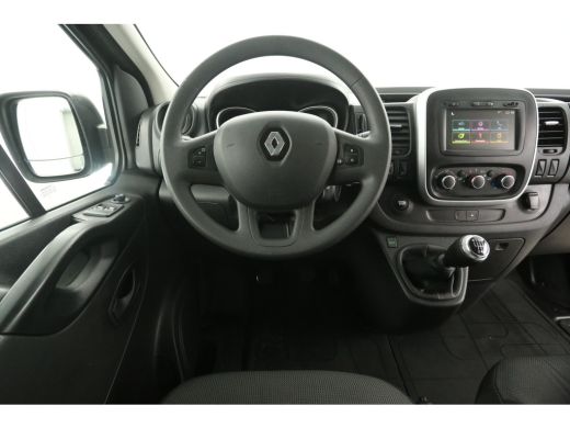Renault Trafic 2.0 dCi L1H1 | Airco | Cruise | Camera | Carplay | 3 Zits | Navi | Trekhaak ActivLease financial lease