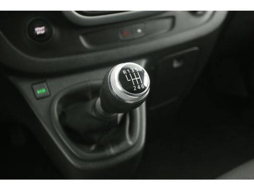 Renault Trafic 2.0 dCi L1H1 | Airco | Cruise | Camera | Carplay | 3 Zits | Navi | Trekhaak ActivLease financial lease