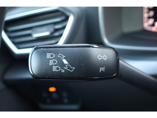 Seat Leon Sportstourer 1.0 eTSI Style Business Intense 110PK Automaat | Achteruitrijcamera | Cruise control... ActivLease financial lease