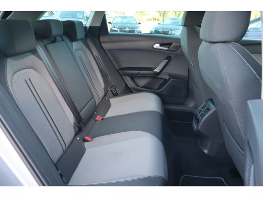 Seat Leon Sportstourer 1.0 eTSI Style Business Intense 110PK Automaat | Achteruitrijcamera | Cruise control... ActivLease financial lease