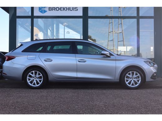 Seat Leon Sportstourer 1.0 eTSI Style Business Intense 110PK Automaat | Achteruitrijcamera | Cruise control... ActivLease financial lease