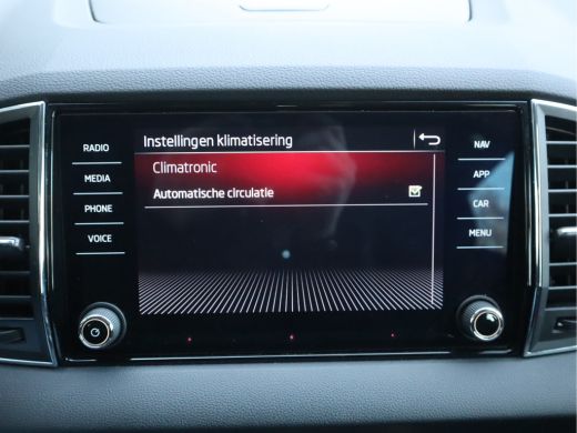 Skoda Karoq 1.0 TSI Business Edition Plus Navi / Camera / Carplay / LED ActivLease financial lease