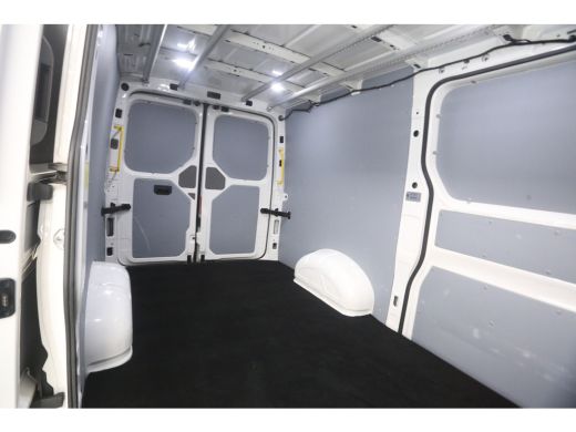 Volkswagen Crafter 2.0 TDI L3H2 | 140PK | Airco | Parkeersens. | 2xSchuifdeur | Stoelverw. ActivLease financial lease