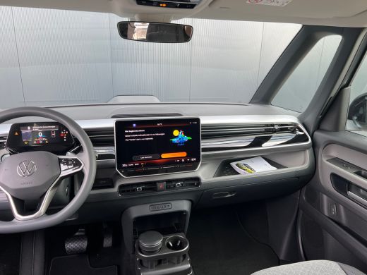 Volkswagen ID. Buzz Pure Limited Edition 59 kWh | Trekhaak | Adaptive Cruise | Open & Close Pakket | 4 Seizoenen Banden ActivLease financial lease
