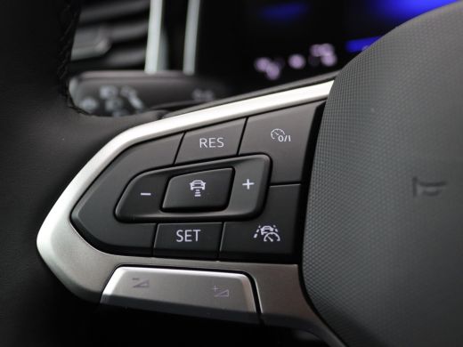 Volkswagen Polo 1.0 TSI R-Line Edition 95PK DSG Pano-Schuifdak, Keyless, Matrix LED-Verlichting, Side Assist, Ada... ActivLease financial lease