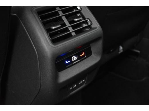 Volkswagen Tayron 1.5 eTSI 150PK DSG LIFE 7-PERSOONS/TREKHAAK/360CAMERA FABRIEKS GARANTIE ActivLease financial lease