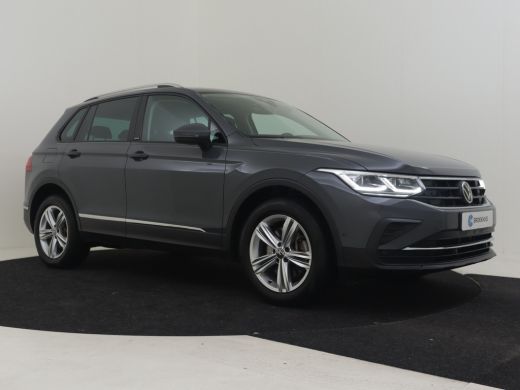 Volkswagen Tiguan 1.4 TSI eHybrid Business Plus l Elektr. Trekhaak l Matrix LED l Elektr. Kofferbak l Stoel en stuu... ActivLease financial lease