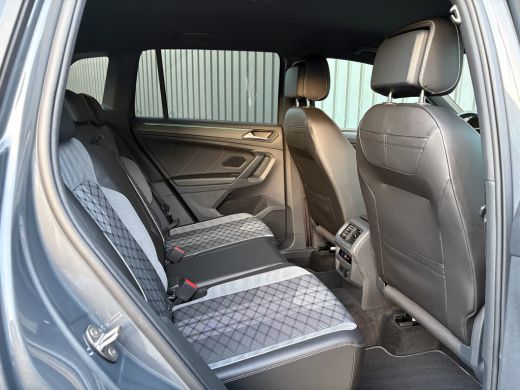 Volkswagen Tiguan 1.5 TSI R-Line Business+ | Keyless | Camera | Elk-A-klep | IQ light | Prijs Rijklaar!! ActivLease financial lease