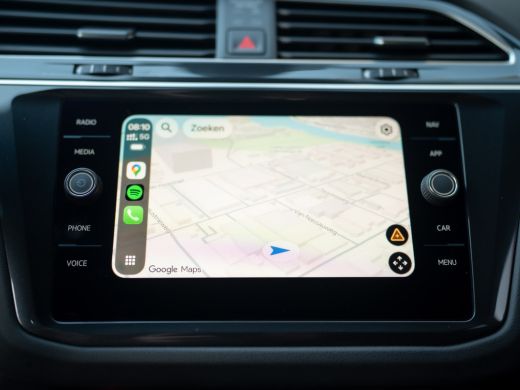 Volkswagen Tiguan 1.5 TSI R-Line Business+ | Keyless | Camera | Elk-A-klep | IQ light | Prijs Rijklaar!! ActivLease financial lease