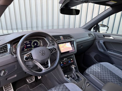 Volkswagen Tiguan 1.5 TSI R-Line Business+ | Keyless | Camera | Elk-A-klep | IQ light | Prijs Rijklaar!! ActivLease financial lease