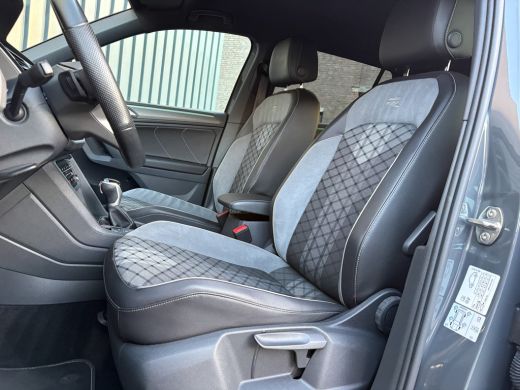 Volkswagen Tiguan 1.5 TSI R-Line Business+ | Keyless | Camera | Elk-A-klep | IQ light | Prijs Rijklaar!! ActivLease financial lease