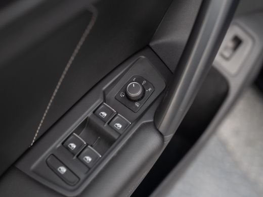 Volkswagen Tiguan 1.5 TSI R-Line Business+ | Trekhaak wegkl. | Elk. A-klep | Side Assist | 20'' | IQ Light | Prijs ... ActivLease financial lease