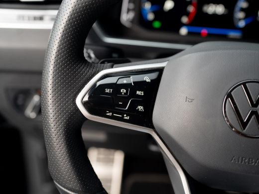 Volkswagen Tiguan 1.5 TSI R-Line Business+ | Trekhaak wegkl. | Elk. A-klep | Side Assist | 20'' | IQ Light | Prijs ... ActivLease financial lease