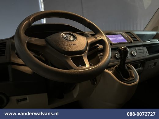 Volkswagen Transporter 2.0 TDI 150pk L1H1 Euro6 Airco | Navigatie | Apple Carplay | Sidebars Android Auto, 2500kg trekve... ActivLease financial lease