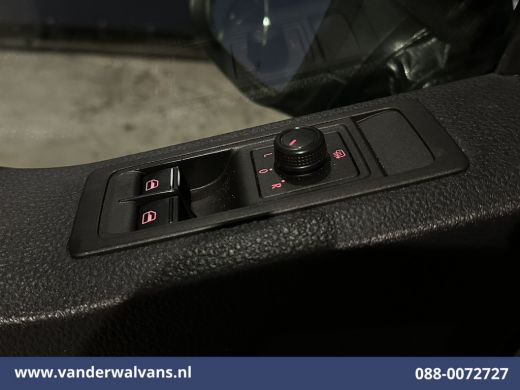 Volkswagen Transporter 2.0 TDI 150pk L1H1 Euro6 Airco | Navigatie | Apple Carplay | Sidebars Android Auto, 2500kg trekve... ActivLease financial lease