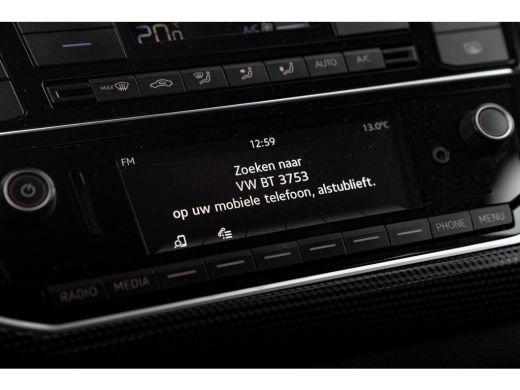 Volkswagen up! 1.0 Move Up | Camera | Clima | Cruise Controle | ActivLease financial lease