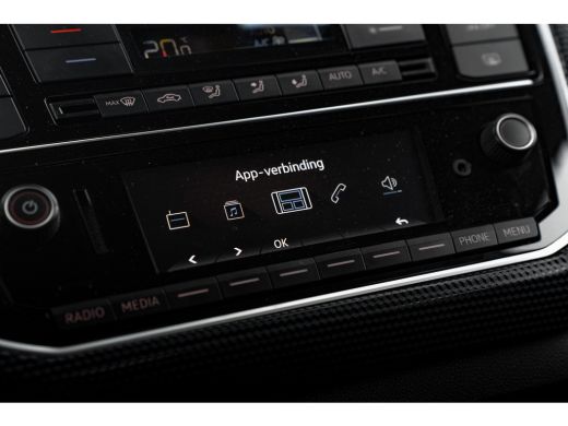 Volkswagen up! 1.0 Move Up | Camera | Clima | Cruise Controle | ActivLease financial lease