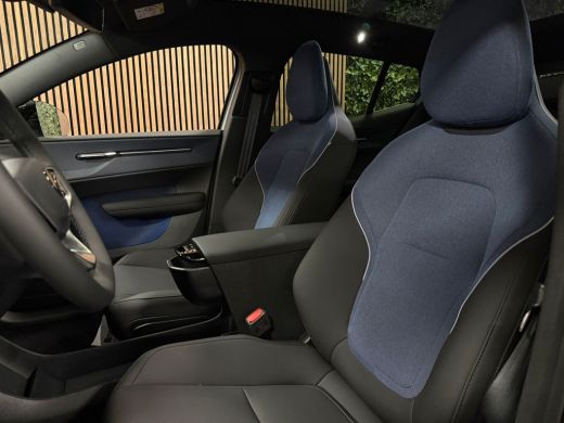 Volvo  EX30 Twin Motor Performance Ultra 69 kWh | incl. Dakrek en 2 sets wielen | Nieuw | 360&deg; 3D Camera | St... ActivLease financial lease