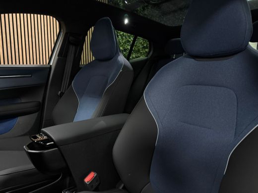 Volvo  EX30 Twin Motor Performance Ultra 69 kWh | incl. Dakrek en 2 sets wielen | Nieuw | 360&deg; 3D Camera | St... ActivLease financial lease