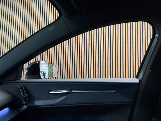 Volvo  EX30 Twin Motor Performance Ultra 69 kWh | incl. Dakrek en 2 sets wielen | Nieuw | 360&deg; 3D Camera | St... ActivLease financial lease