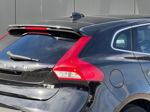 Volvo  V40 T3 Polar+ Sport | Panoramadak | Harman Kardon | Camera | Parkeersensoren voor en achter | Stoelve... ActivLease financial lease