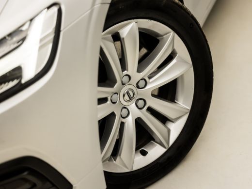 Volvo  V60 2.0 B3 Momentum Sport 177Pk Automaat (APPLE CARPLAY, GROOT NAVI, GETINT GLAS, SPORTSTOELEN, PARKE... ActivLease financial lease