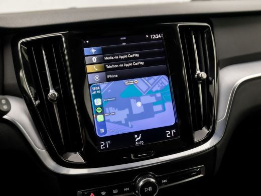 Volvo  V60 2.0 B3 Momentum Sport 177Pk Automaat (APPLE CARPLAY, GROOT NAVI, GETINT GLAS, SPORTSTOELEN, PARKE... ActivLease financial lease