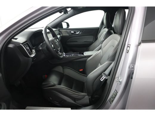 Volvo  V60 T6 AWD Plus Dark | Trekhaak | 360 camera | Stoel + Stuurverwarming |  Harman Kardon | ActivLease financial lease