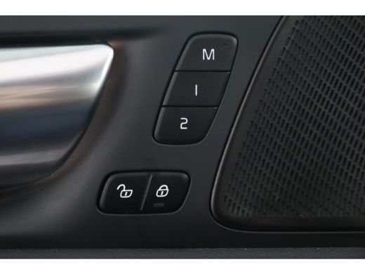 Volvo  V60 T6 AWD Plus Dark | Trekhaak | 360 camera | Stoel + Stuurverwarming |  Harman Kardon | ActivLease financial lease