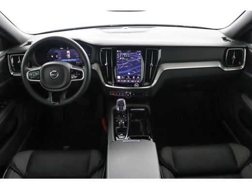Volvo  V60 T6 AWD Plus Dark | Trekhaak | 360 camera | Stoel + Stuurverwarming |  Harman Kardon | ActivLease financial lease