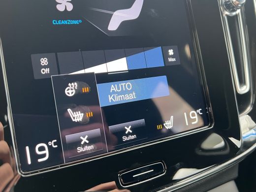 Volvo  XC40 T4 Recharge R-Design | Camera | Parkeersensoren voor en achter | Stoel en stuurwielverwarming | B... ActivLease financial lease