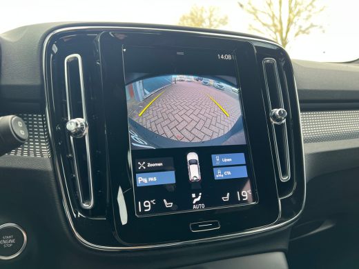 Volvo  XC40 T4 Recharge R-Design | Camera | Parkeersensoren voor en achter | Stoel en stuurwielverwarming | B... ActivLease financial lease