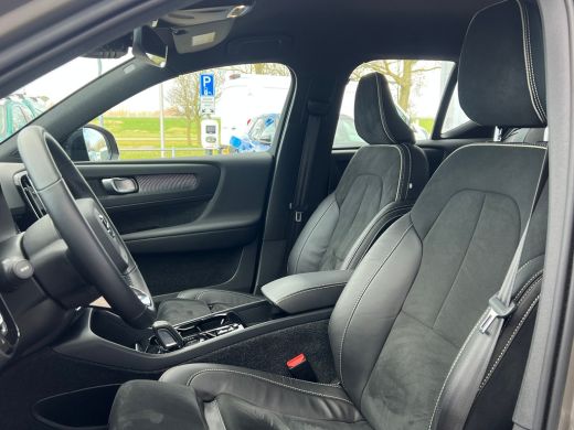 Volvo  XC40 T4 Recharge R-Design | Camera | Parkeersensoren voor en achter | Stoel en stuurwielverwarming | B... ActivLease financial lease