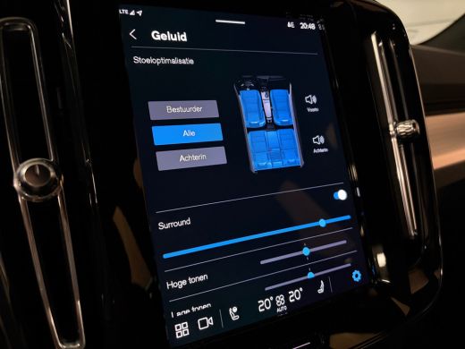 Volvo  XC40 B4 Plus Dark | Trekhaak | All Season banden | Harman Kardon | Bestuurdersstoel elektrisch geheuge... ActivLease financial lease