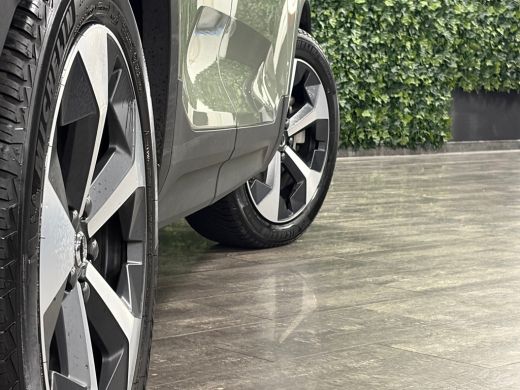 Volvo  XC40 B4 Plus Dark | Trekhaak | All Season banden | Harman Kardon | Bestuurdersstoel elektrisch geheuge... ActivLease financial lease