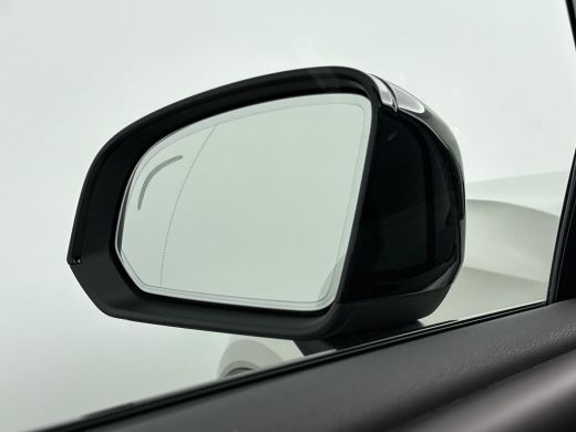 Volvo  XC40 Single Motor Extended Range Plus 82 kWh | 19" Allseason | Trekhaak | Adaptieve Cruise | BLIS | St... ActivLease financial lease