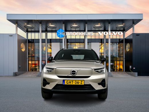 Volvo  XC40 Single Motor Extended Range Plus 82 kWh | 19" Allseason | Trekhaak | Adaptieve Cruise | BLIS | St... ActivLease financial lease