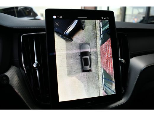 Volvo  XC60 2.0 T6 Plug-in AWD Ultra Black Edition Pano ACC HUD 360 H/K 21inch Stuurverw ActivLease financial lease