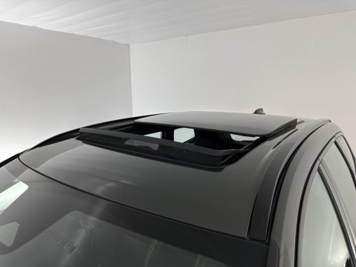 Volvo  XC60 2.0 T6 AWD R-Design (Plug-In) (INCL-BTW) Aut. *PANO | LEATHER | FULL-LED | MEMORY-PACK | DIGI-COC... ActivLease financial lease