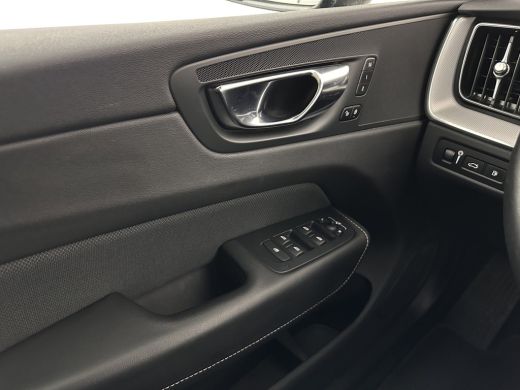 Volvo  XC60 2.0 T6 AWD R-Design (Plug-In) (INCL-BTW) Aut. *PANO | LEATHER | FULL-LED | MEMORY-PACK | DIGI-COC... ActivLease financial lease