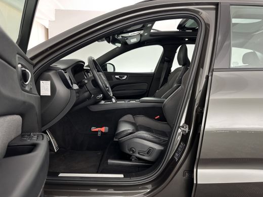 Volvo  XC60 2.0 T6 AWD R-Design (Plug-In) (INCL-BTW) Aut. *PANO | LEATHER | FULL-LED | MEMORY-PACK | DIGI-COC... ActivLease financial lease