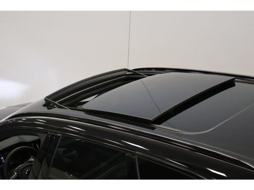 Volvo  XC60 T6 350PK AWD Plus Black Edition | Facelift | Pano-dak | Premium Pack | Lighting Pack ActivLease financial lease