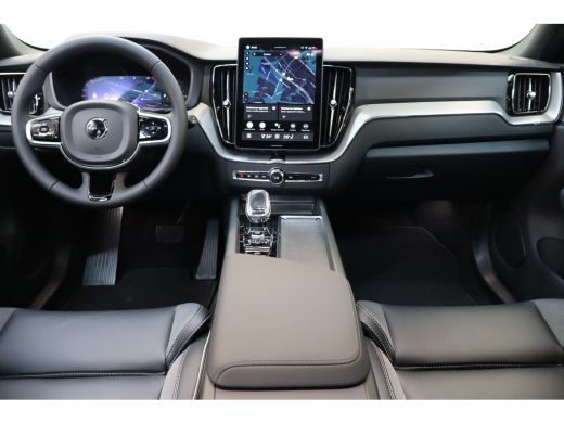 Volvo  XC60 T6 350PK AWD Plus Black Edition | Facelift | Pano-dak | Premium Pack | Lighting Pack ActivLease financial lease