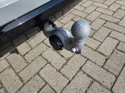 Volvo  XC60 T6 Plus Dark | Luchtvering | Trekhaak | 360cam | Amber Leer! | All-Season | 20'' ActivLease financial lease