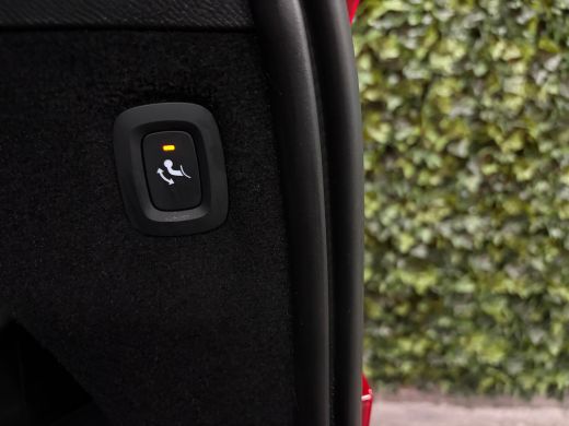 Volvo  XC90 T8 AWD Recharge Plus Bright | Trekhaak | All Season banden | 360&deg; Camera | Harman Kardon | 455pk ... ActivLease financial lease