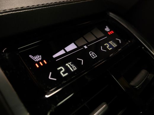 Volvo  XC90 T8 AWD Recharge Plus Bright | Trekhaak | All Season banden | 360&deg; Camera | Harman Kardon | 455pk ... ActivLease financial lease